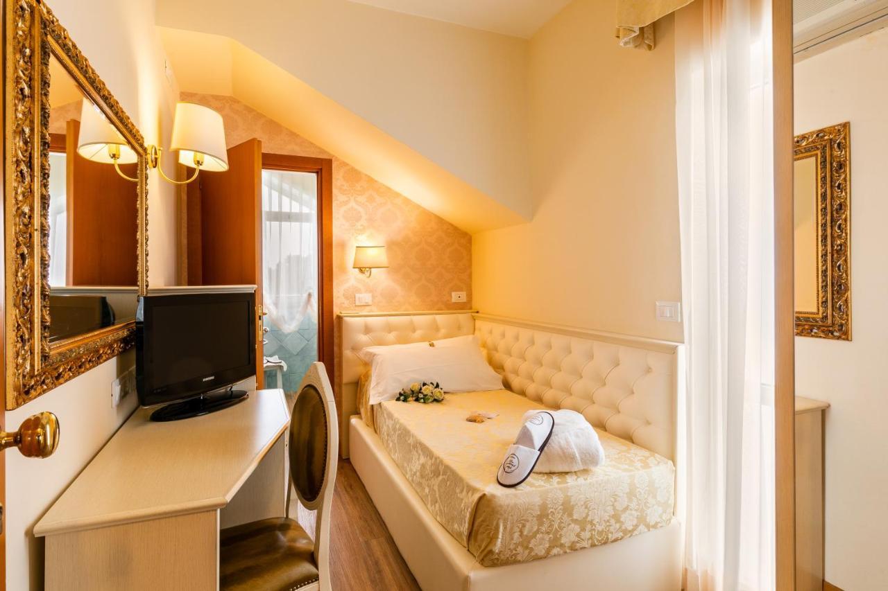 Hotel Mazzanti Milano Marittima Eksteriør bilde
